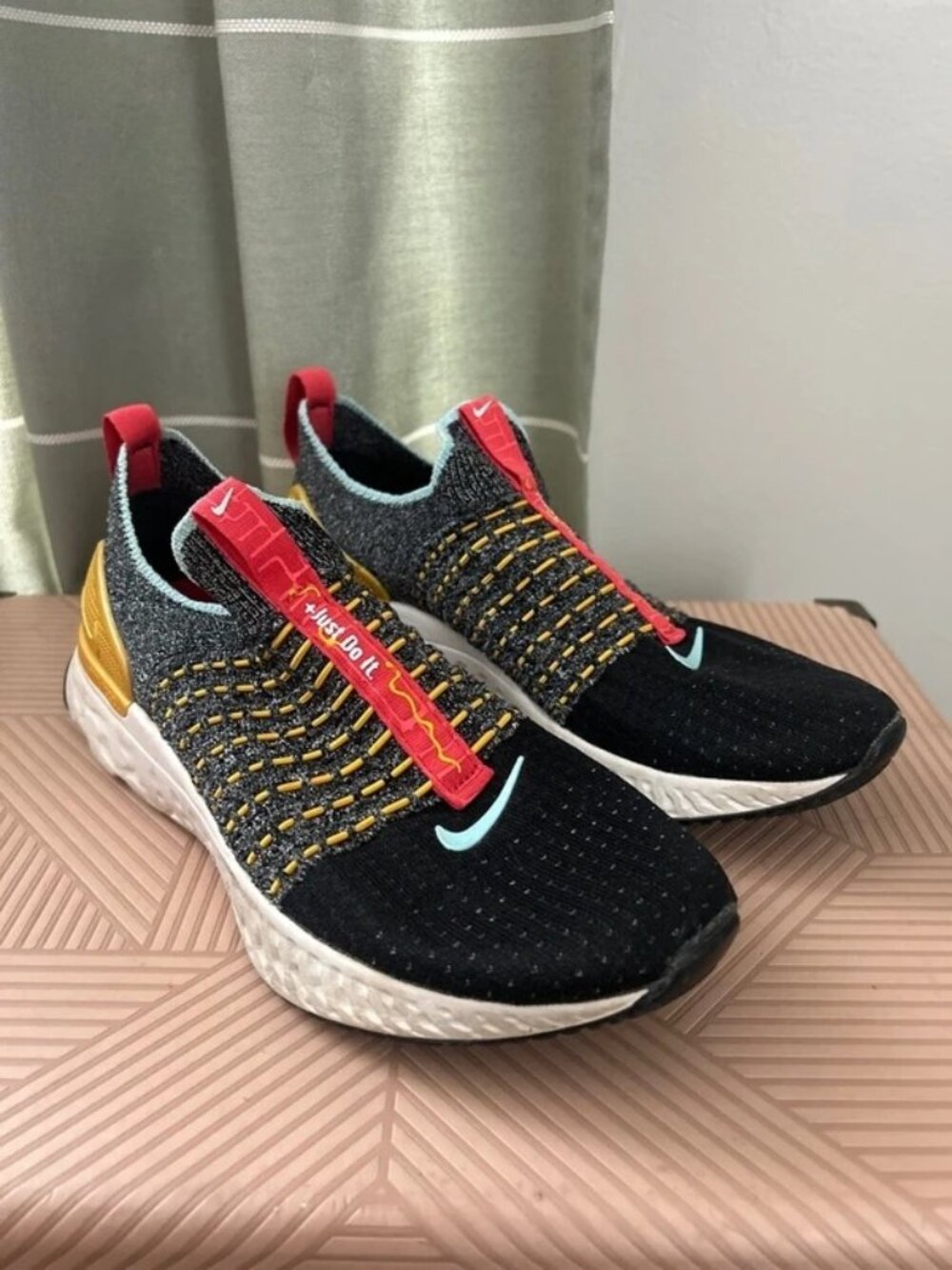 Nike React Phantom Run Flyknit 2 'Black Phantom' Women's Sneakers CZ8137-001